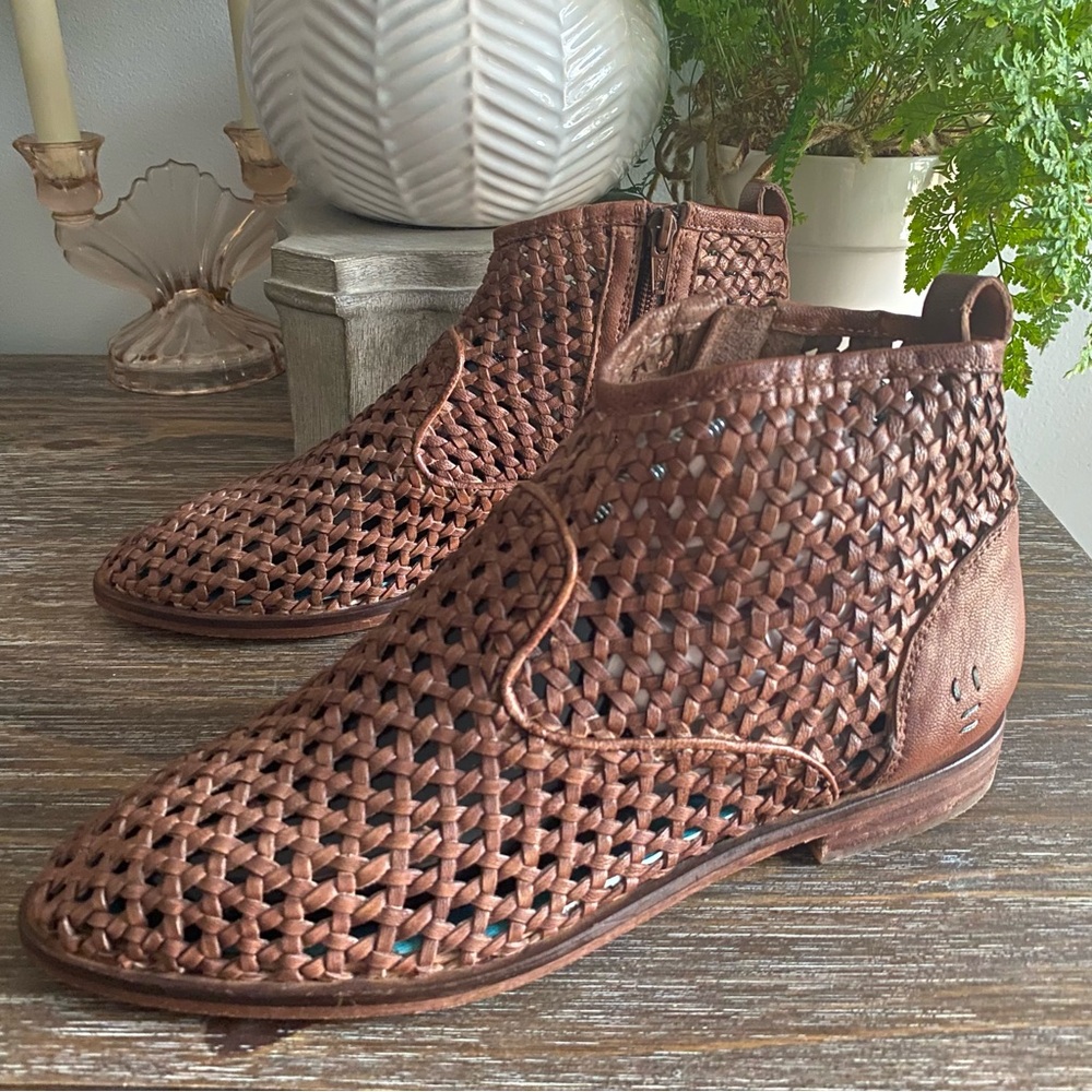 Roan by Bed|Stu Boho Retro Perforated Ankle Booties Shoes Womens 9 Tan Brown‎ - Picture 3 of 12